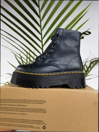 Botas Dr. Martens Talla 39 Mujer