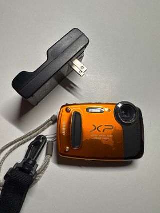 Cámara Fujifilm XP Naranja Acuática