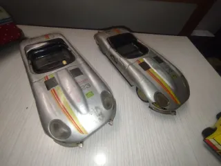 Juguetes de hojalata antiguos: coches, tren y más