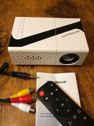 Mini Projetor F1 Inteligente