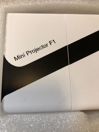 Mini Projetor F1 Inteligente