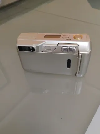 Cámara Nikon Lite Touch Zoom 120 ED