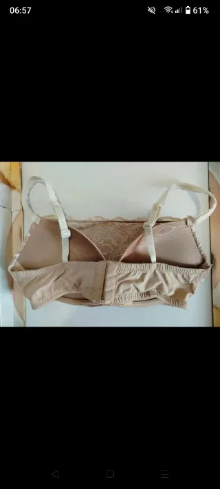 Due Reggiseno Tezenis insieme