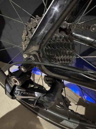 Bicicleta de carretera Giant azul