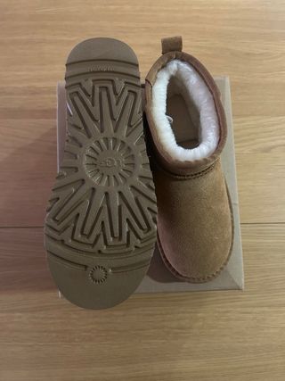 Zapatos UGG Talla 39 Nuevos Caja Original