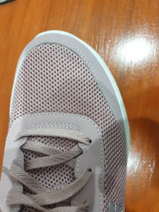 Zapatillas  Skechers + sandalias última foto 36 e