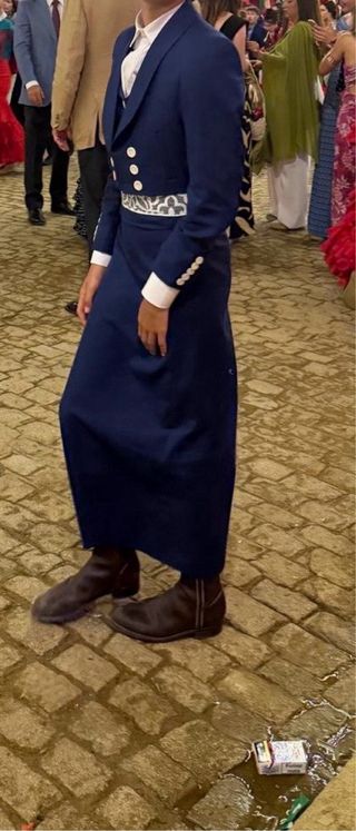 Traje de flamenca azul y blanco