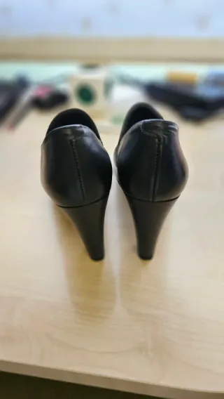 Zapatos de tacón negros