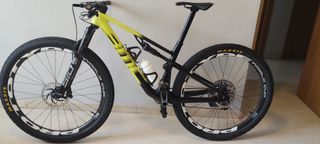 Bicicleta BMC Fourstroke 01