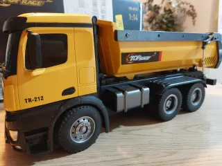 Camión Volquete teledirigido TR-212