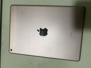 iPad 2018 32GB Wi-Fi + penna e cover