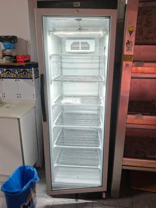 Vitrina expositora refrigerada