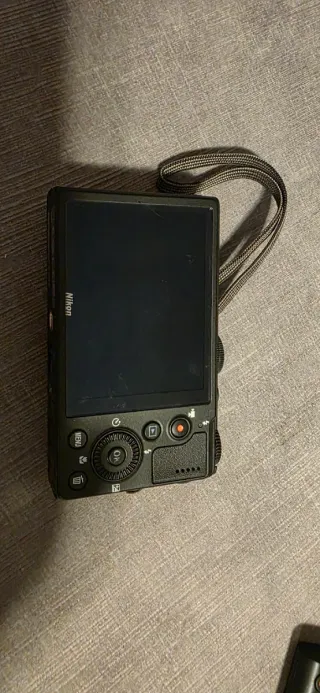 Cámara Nikon 310 16.1 MP Zoom Óptico 4.2x