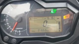 Moto Benelli Adventure Roja