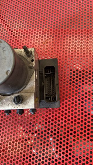 Módulo ABS Audi 4F0 910 517 L 009 4F0614517L