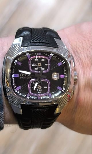 Reloj Lotus Cronógrafo Negro y Plateado