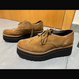 Zapato Hangar Ante Cordones Plataforma