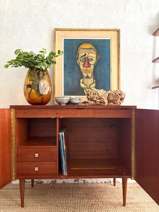 Vintage pequeño aparador Escandinavo Mid Century