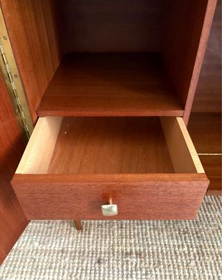 Vintage pequeño aparador Escandinavo Mid Century