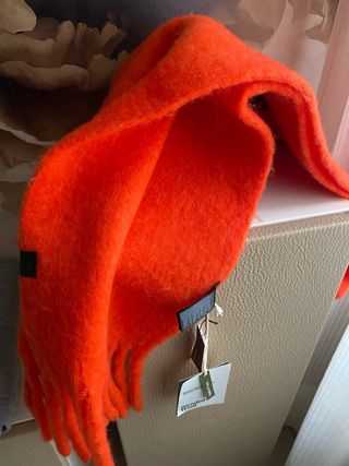 Bufanda de lana naranja angorina