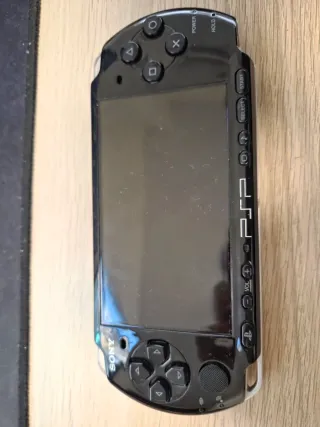 Sony PSP 3000 Slim con caja y extras