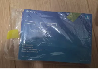 Sony PSP 3000 Slim con caja y extras