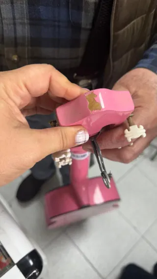 Guitarra infantil rosa