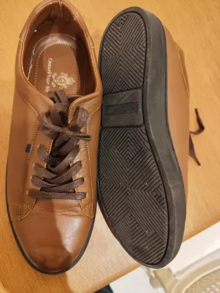 Zapatos de piel marrones