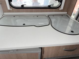 Caravana Knaus Sport 400 LKK 2007. Precio: 8900 €