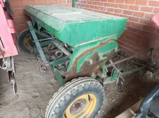 Sembradora Gil Mixta Cereal