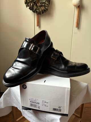 Scarpe uomo pelle nera, portate pochissimo.50