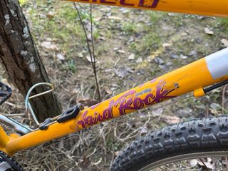 Bicicleta Specialized HardRock 26”