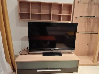 Mueble de salón modular madera y cristal