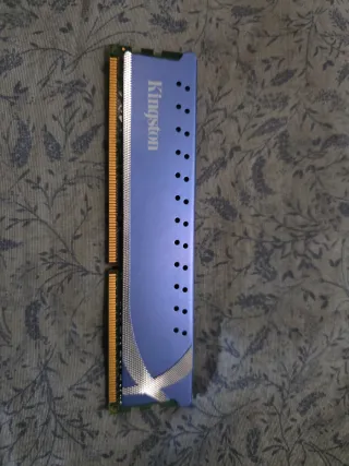 Samsung DDR4 8GB RAM y ddr3 huper x