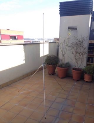 Emisora FM Radio Stereo Comercial CZE (LEER)