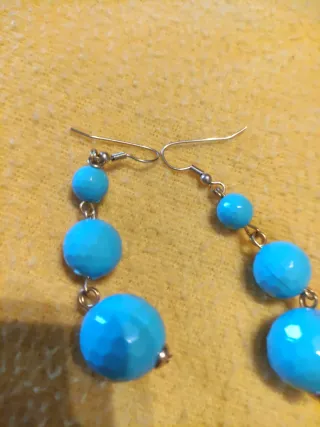 Orecchini pendenti blu