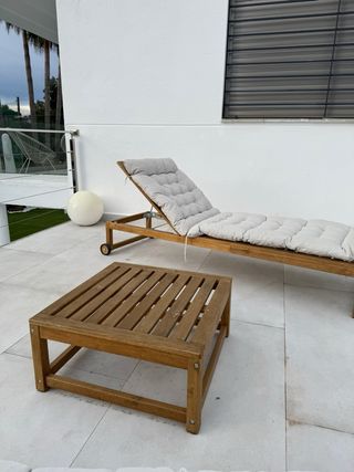 Hamacas de madera para jardín con mesa