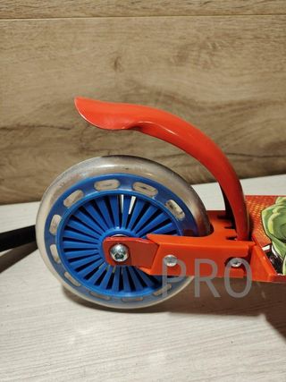 Patinete infantil de aluminio - Mondo Toys