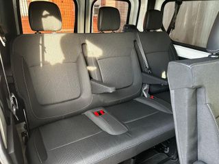 Nissan NV300 2021 Combi9 150cv