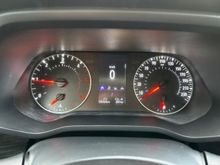 Nissan NV300 2021 Combi9 150cv