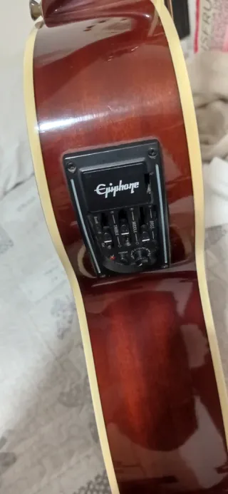 Guitarra Electroacústica Epiphone