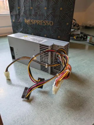 Fuente de Alimentación DELTA 220V