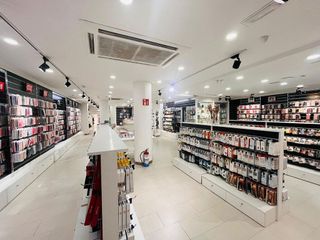 Local comercial en alquiler en Centro en Torrelavega