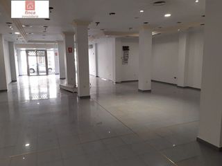 Local comercial en alquiler en Montijo