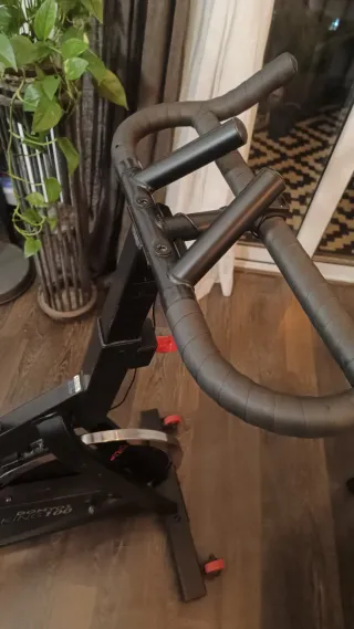 Bicicleta Estática Negra