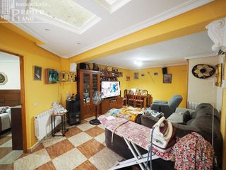 Casa adosada en venta en Tomelloso