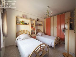 Casa adosada en venta en Tomelloso