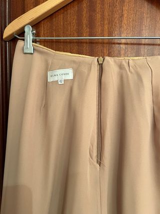 Falda, cuerpo y chal de seda ALBA CONDE