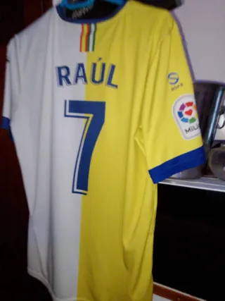 Camisa Real Madrid bicolor y Cádiz