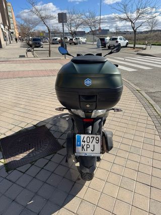 Piaggio mp3 Yourban 300 LT Verde